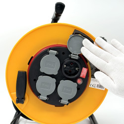Удлинитель на катушке 25 м, кабель ПВС 3х2,5 мм2 Electraline 49028